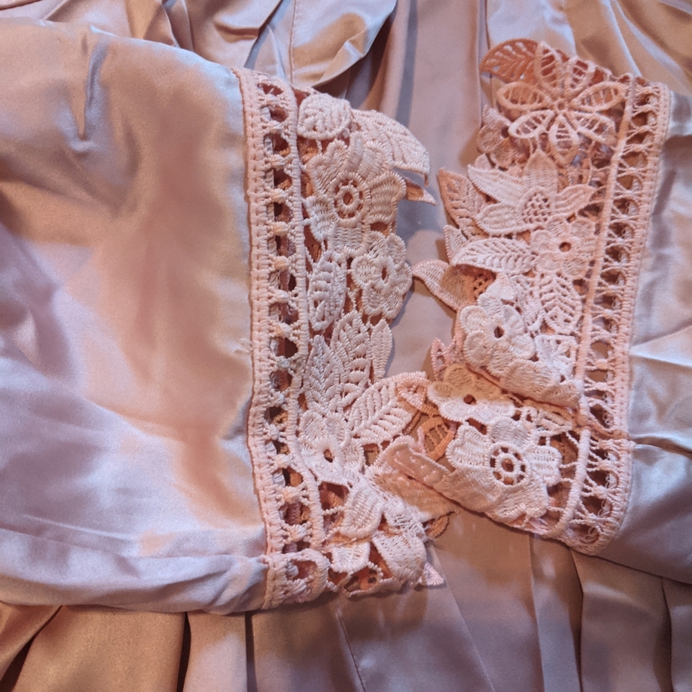 Dusty Rose Silk Robe - Picture 2 of 4